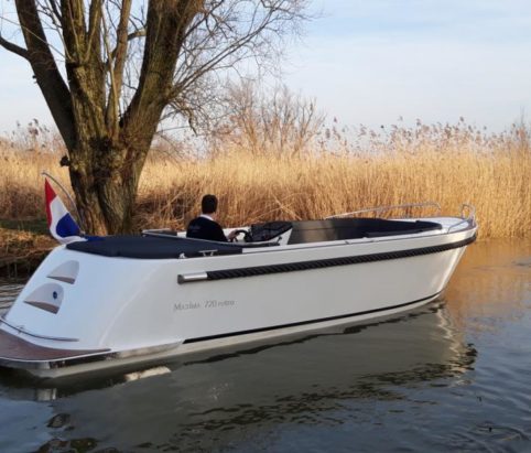 Maxima Boats 720 Retro from Marine Tech